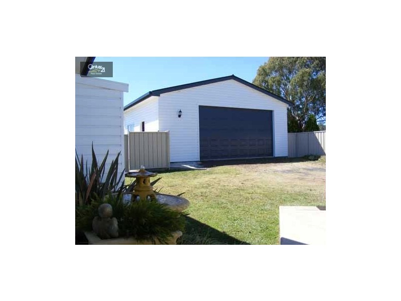 110 Oliver, Glen Innes NSW 2370