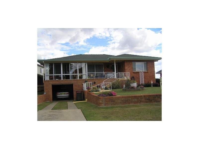 35 Cross Street, Glen Innes NSW 2370