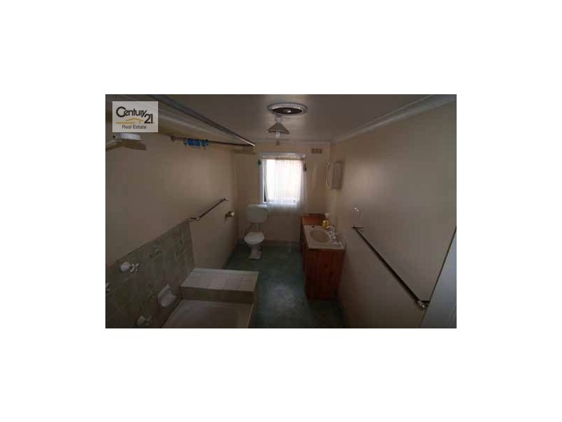 24 Fawcett Road, Glen Innes NSW 2370