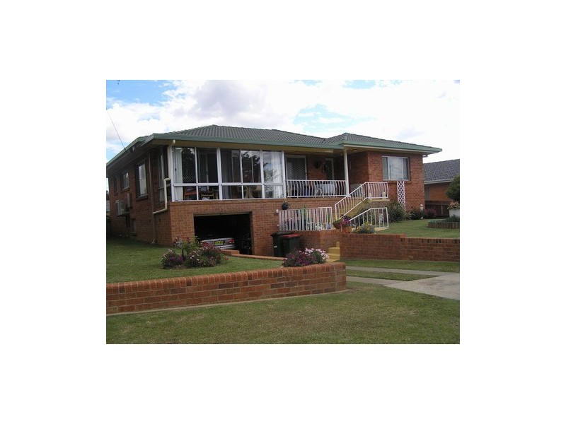 35 Cross Street, Glen Innes NSW 2370