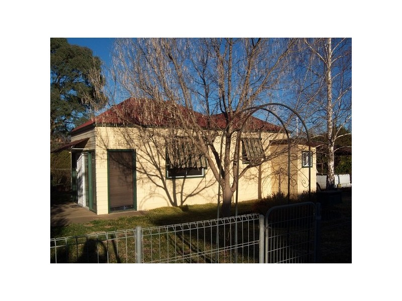 11 Manns Lane, Glen Innes NSW 2370