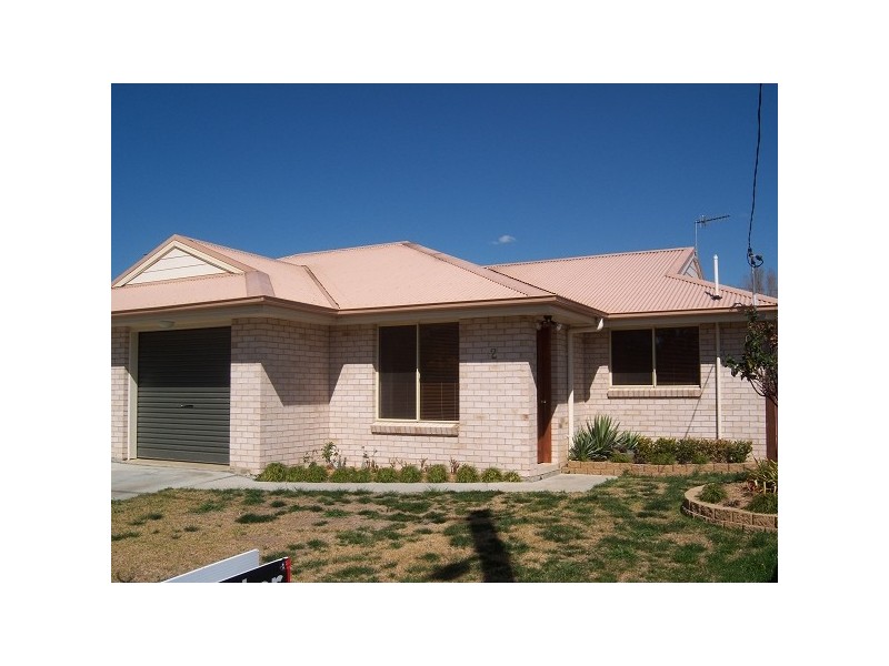 2/11 Red Gate Lane, Glen Innes NSW 2370