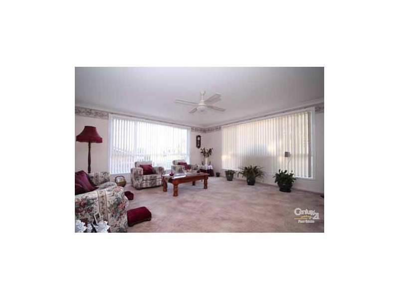 4 Bates, Glen Innes NSW 2370