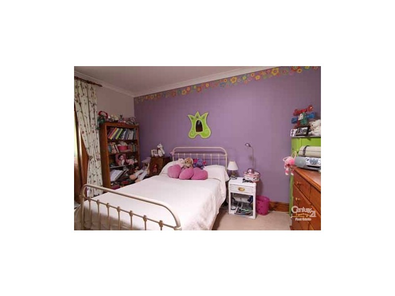 211 Meade Street, Glen Innes NSW 2370