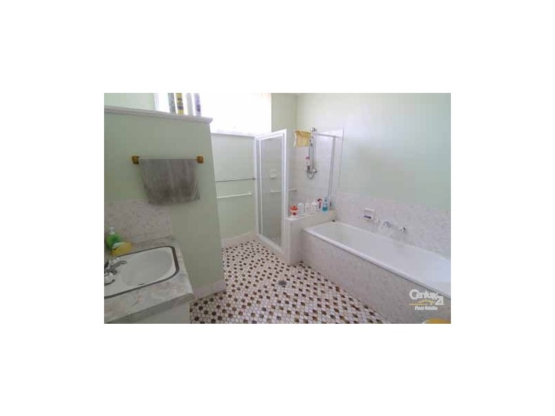 8 Macquarie Street, Glen Innes NSW 2370