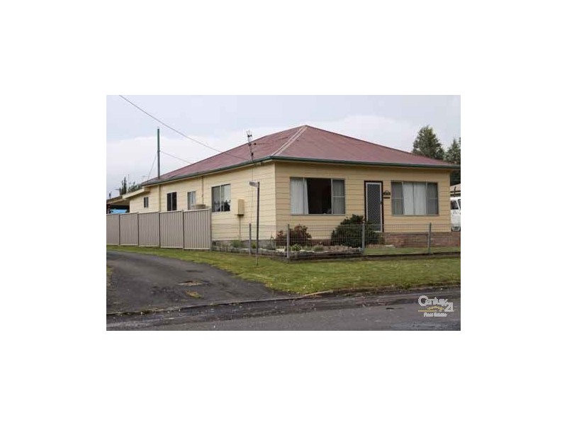 33 George Street, Glen Innes NSW 2370