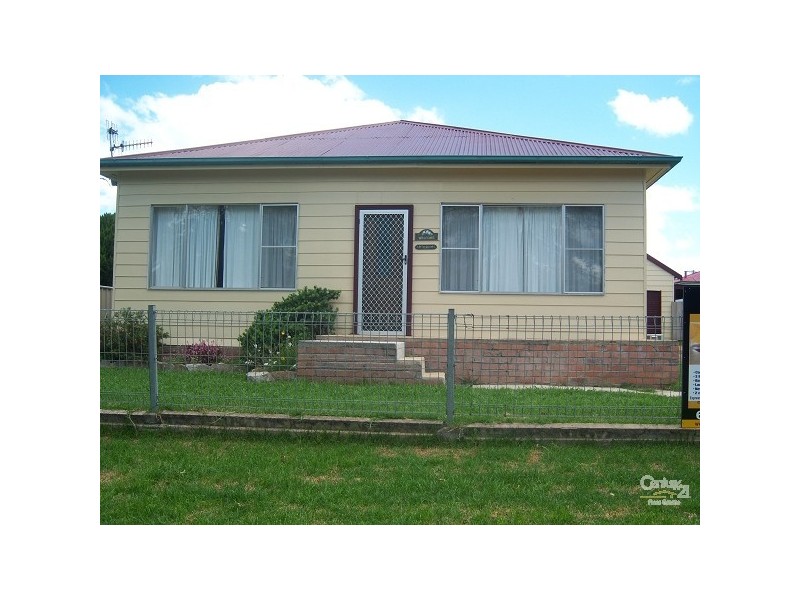 33 George Street, Glen Innes NSW 2370
