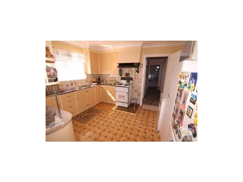 99 Coronation, Glen Innes NSW 2370