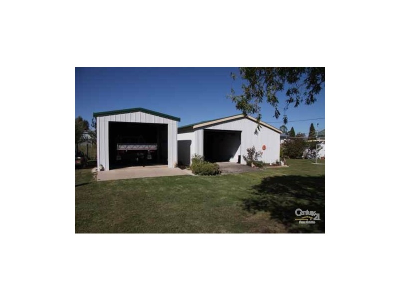99 Coronation, Glen Innes NSW 2370