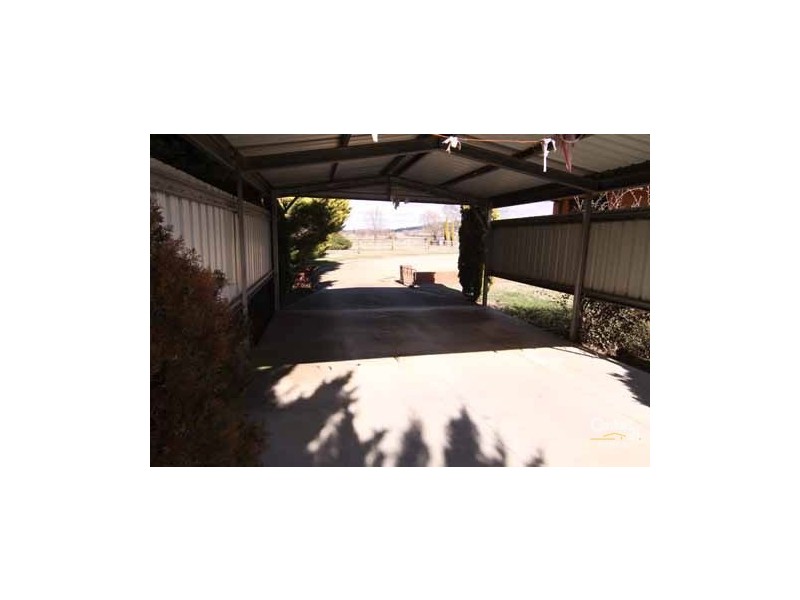 15 Stonehenge Road, Glen Innes NSW 2370