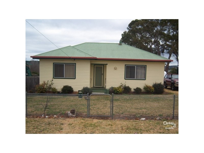 62 Lawrence Street, Glen Innes NSW 2370