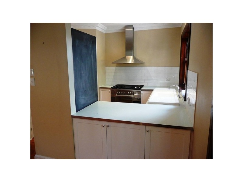 30 VERNON AVENUE, Eastlakes NSW 2018