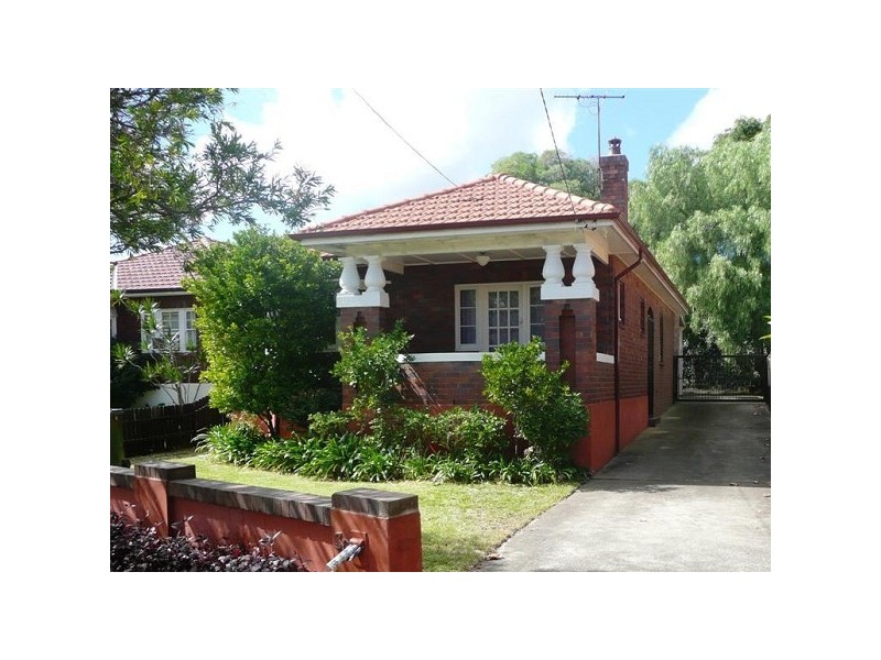 30 Vernon Avenue, Eastlakes NSW 2018