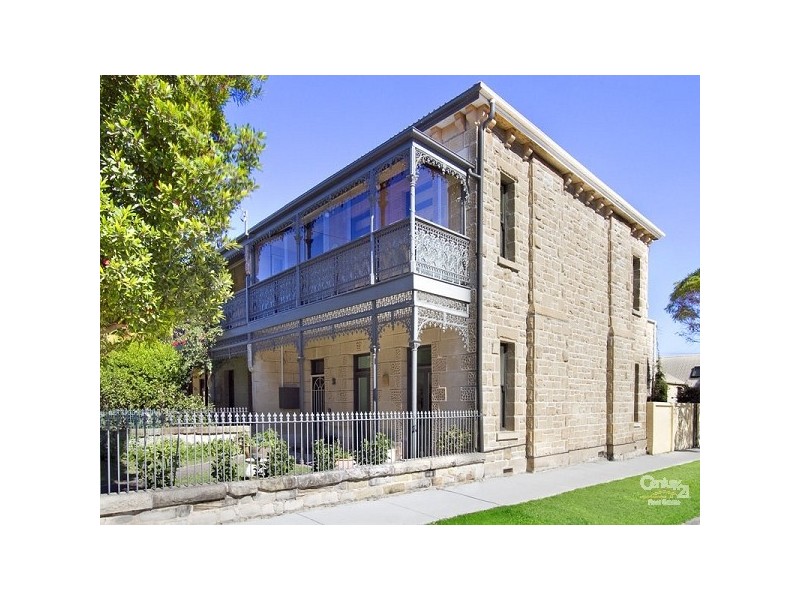 2 Bishops Avenue, Clovelly NSW 2031