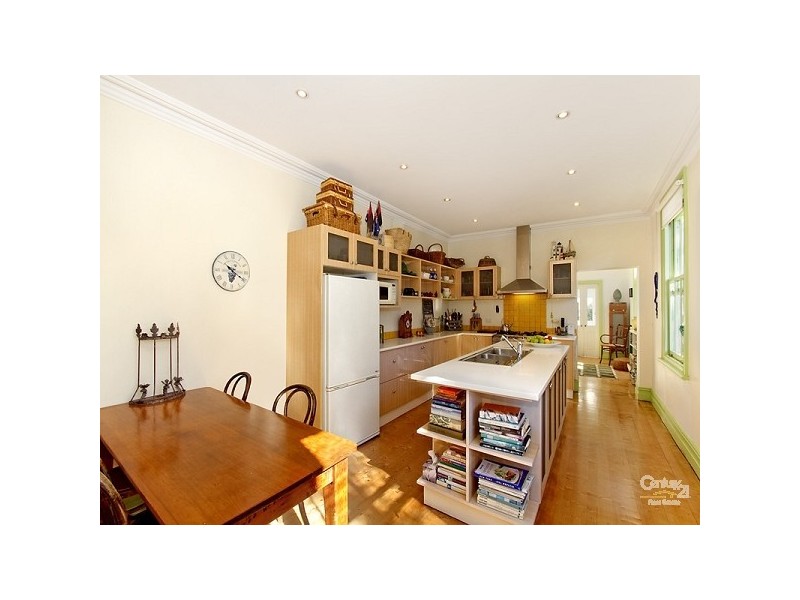 2 Bishops Avenue, Clovelly NSW 2031