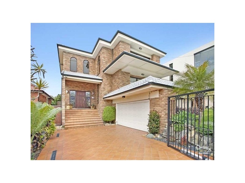 11 Edgecliffe Avenue, South Coogee NSW 2034