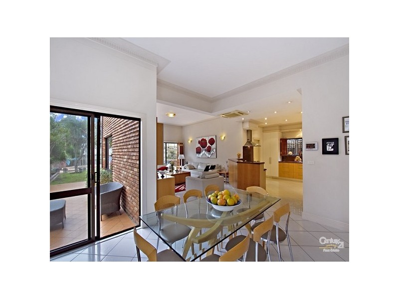 11 Edgecliffe Avenue, South Coogee NSW 2034