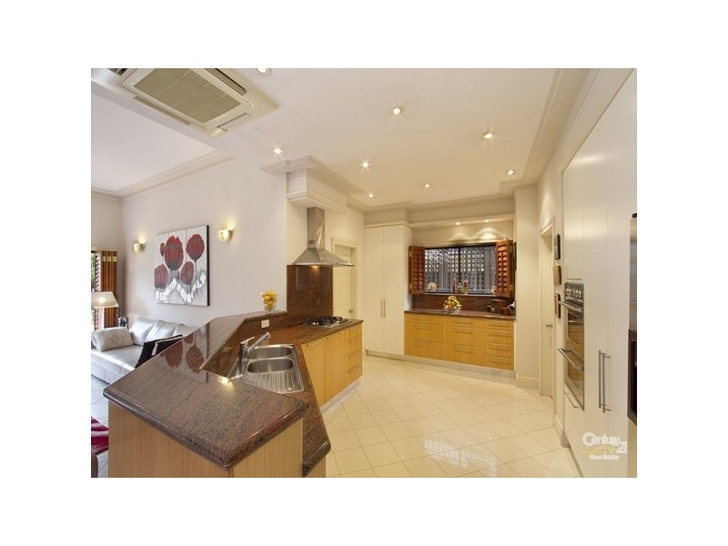 11 Edgecliffe Avenue, South Coogee NSW 2034