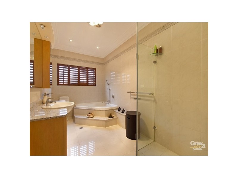 11 Edgecliffe Avenue, South Coogee NSW 2034