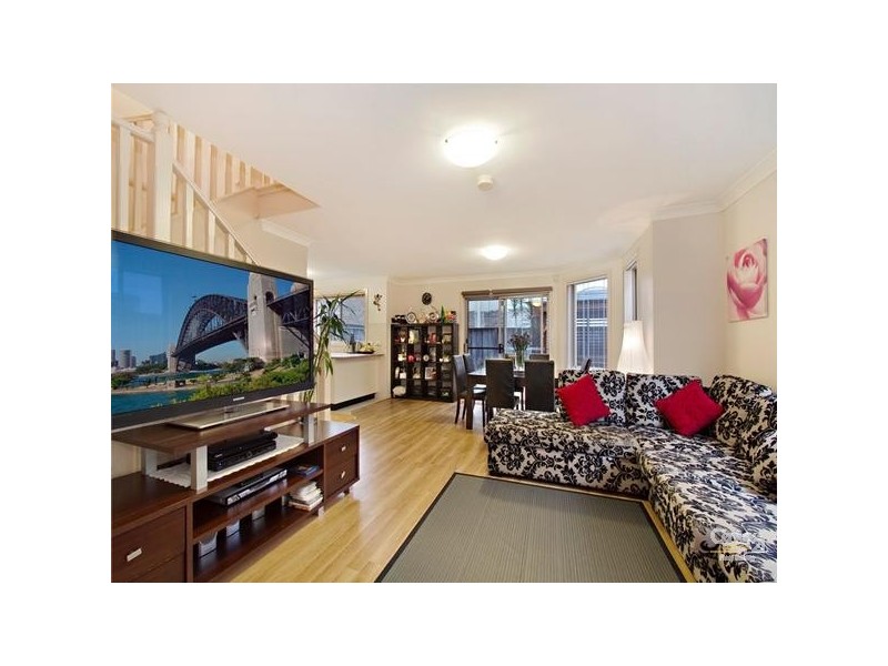 2/4 Fabry Street, Botany NSW 2019