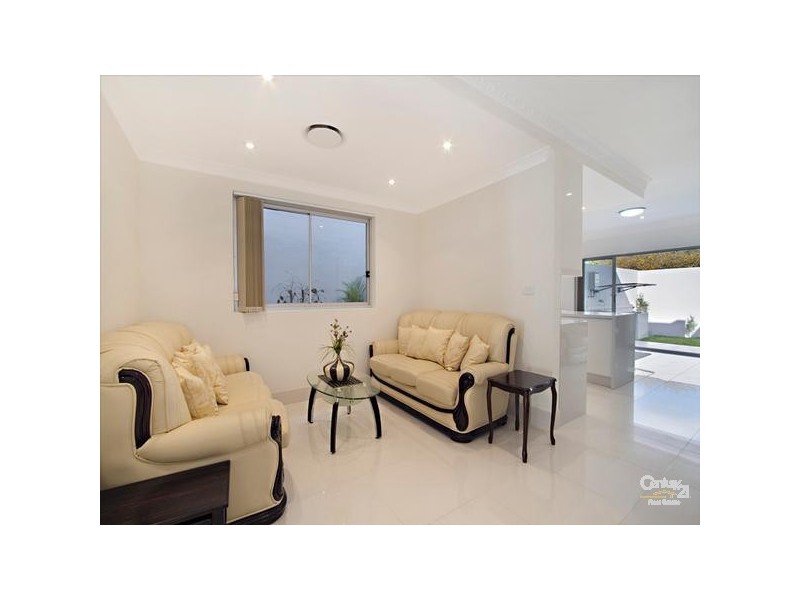 41 Universal Street, Eastlakes NSW 2018