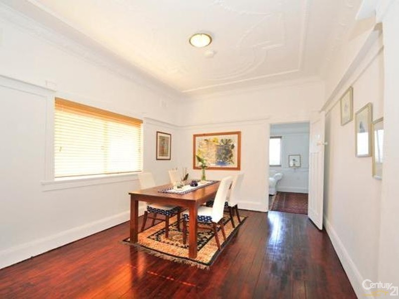 3 Seaview Street, Clovelly NSW 2031