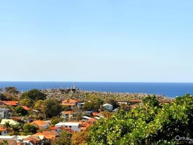 3 Seaview Street, Clovelly NSW 2031