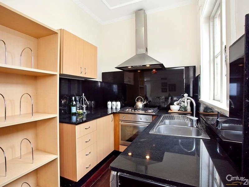 3 Seaview Street, Clovelly NSW 2031