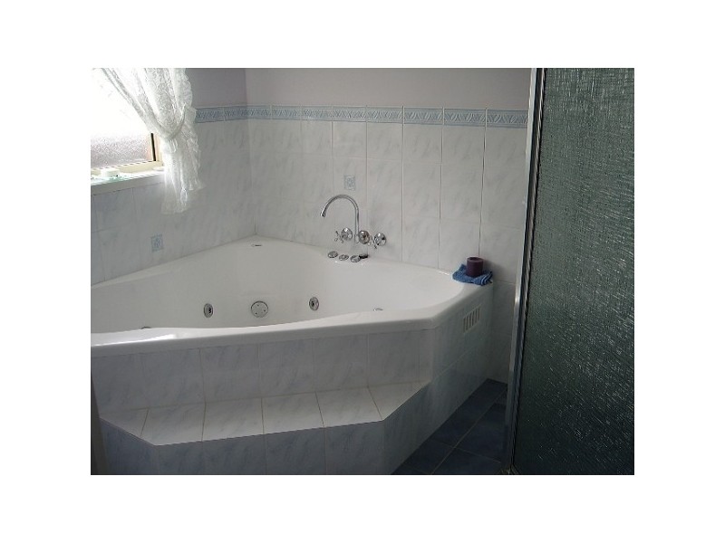 Lisarow NSW 2250