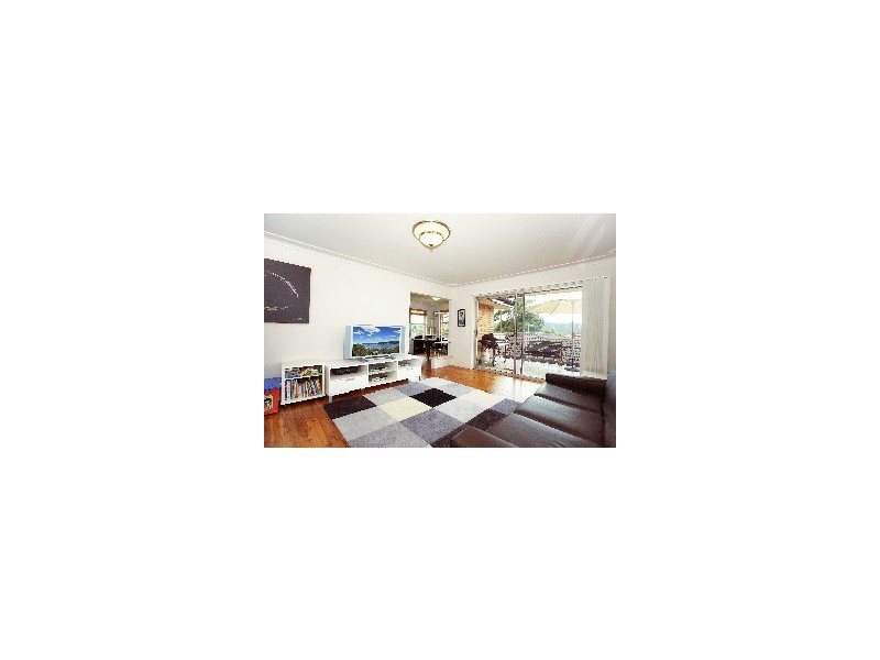 8 BOOTH STREET, Wyoming NSW 2250