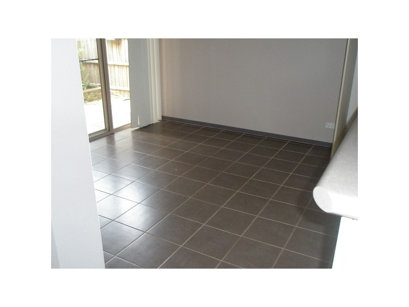 8/4 Webb St, East Gosford NSW 2250