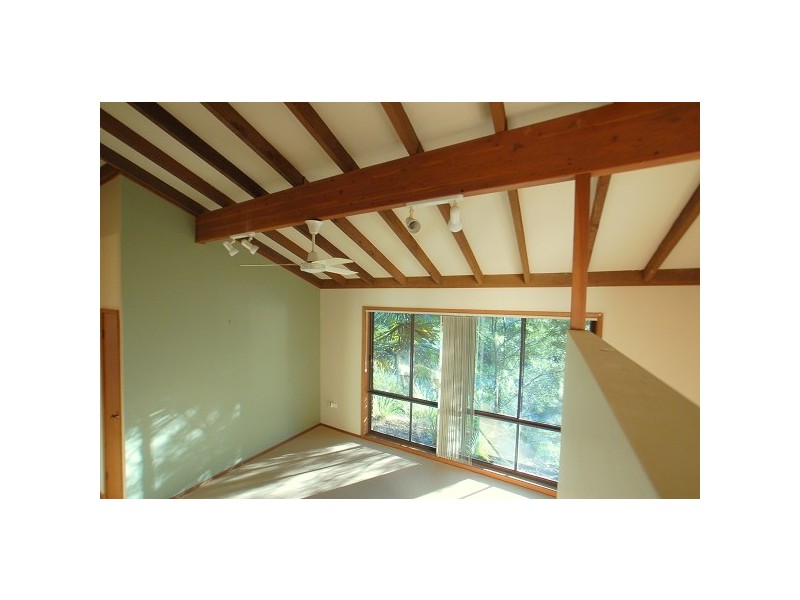 6 Duncan Road, North Avoca NSW 2260