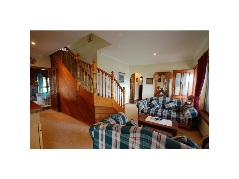 20 Caroline Street, East Gosford NSW 2250