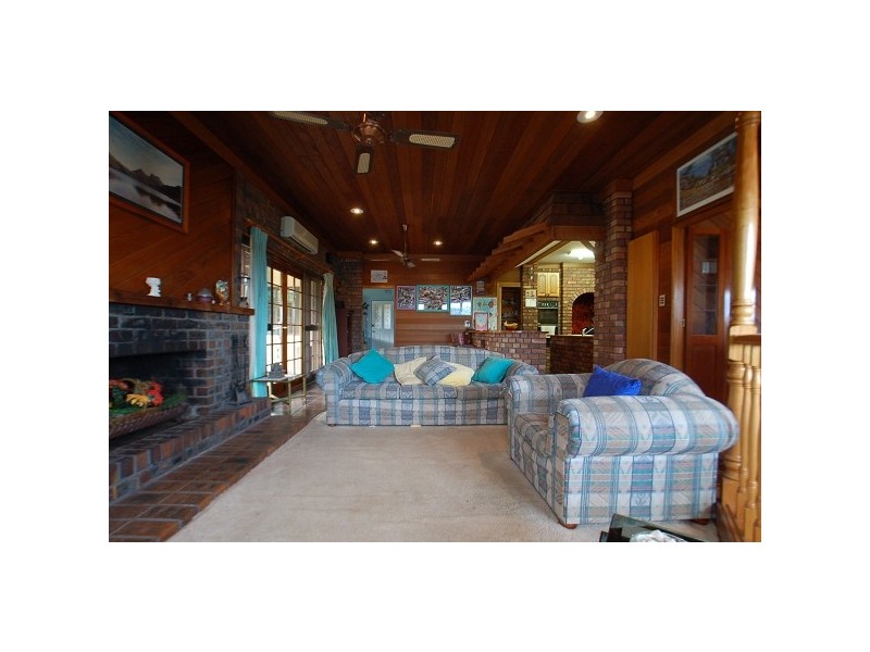 20 Caroline Street, East Gosford NSW 2250