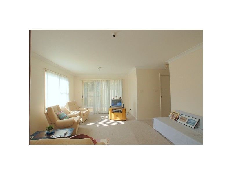 1/7 Jennie Cox Close, Erina NSW 2250