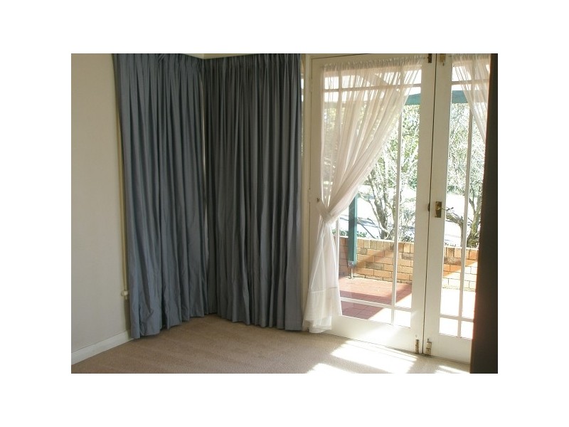 11 Masons Parade, Point Frederick NSW 2250