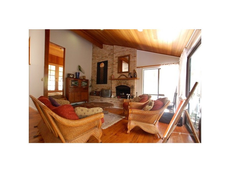413 Oak rd, Matcham NSW 2250