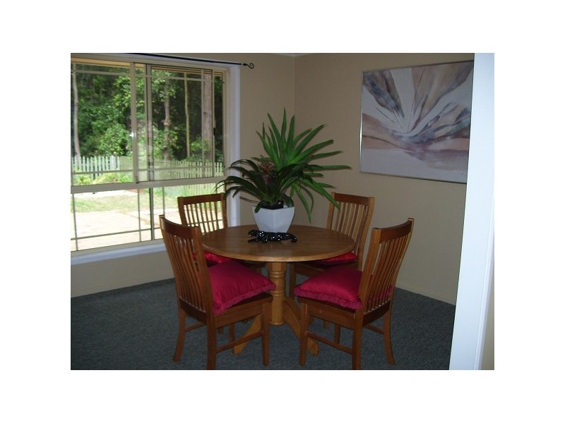 9 Legge Pl, Green Point NSW 2251