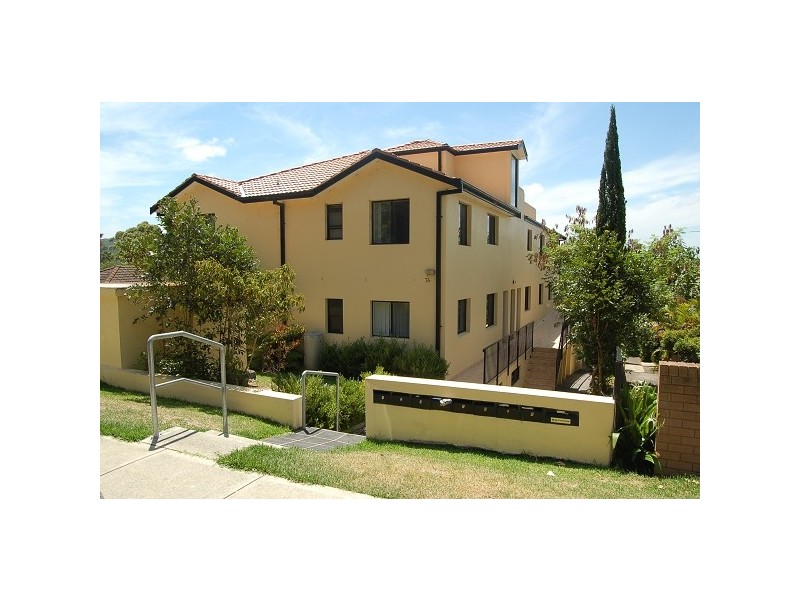 4/74 Faunce St, West Gosford NSW 2250