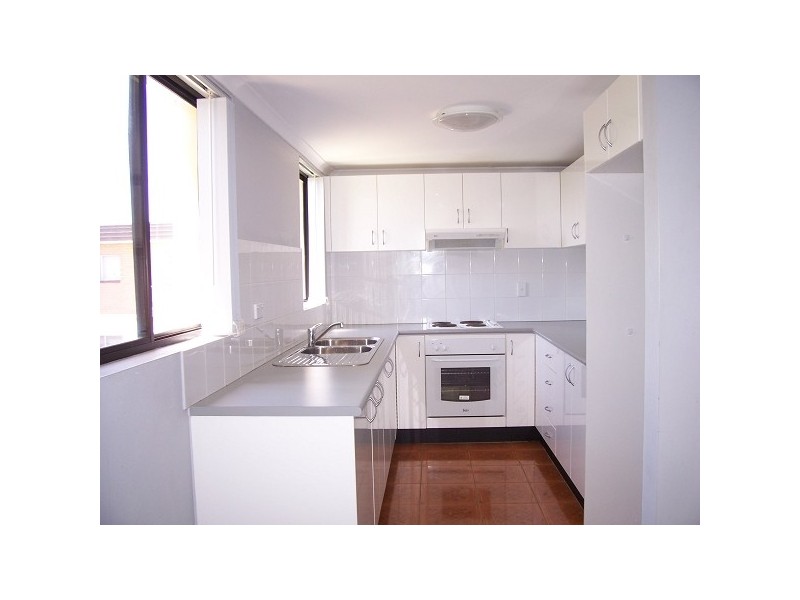 4/74 Faunce St, West Gosford NSW 2250