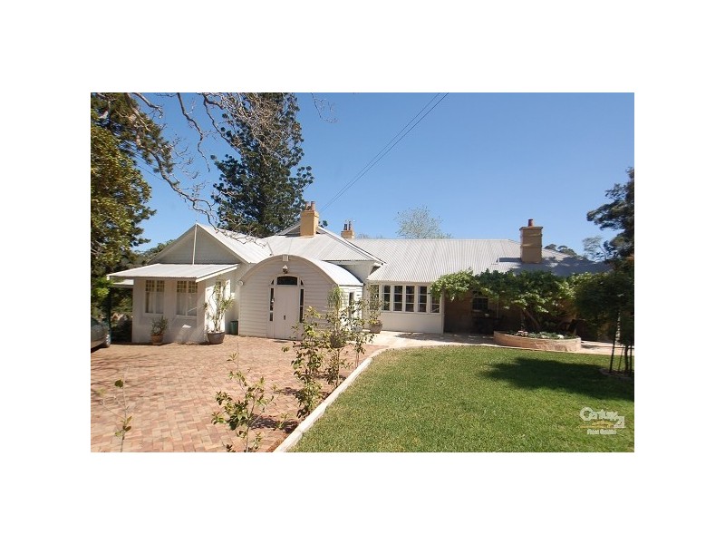 1 Wyoming rd, Wyoming NSW 2250