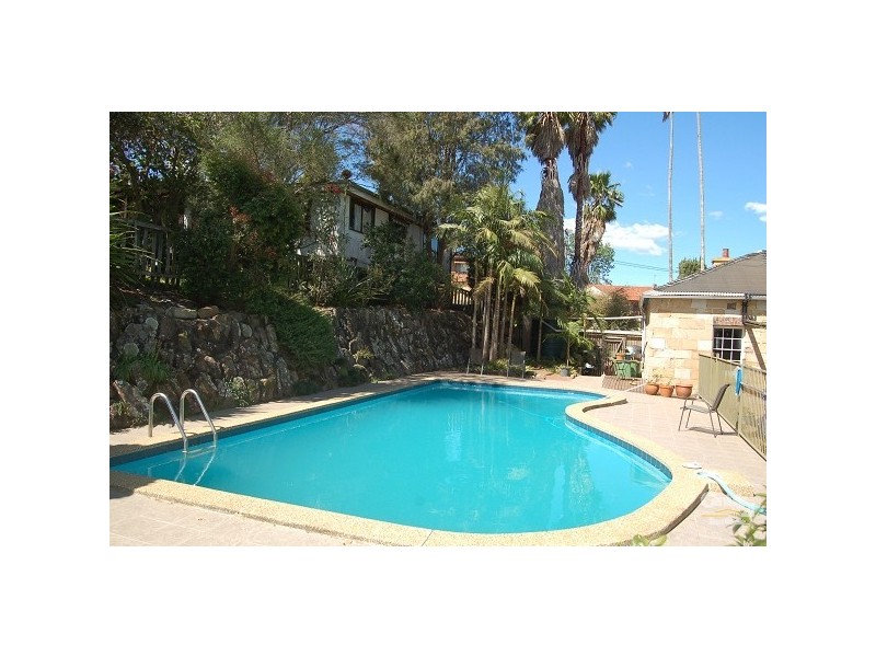 1 Wyoming rd, Wyoming NSW 2250