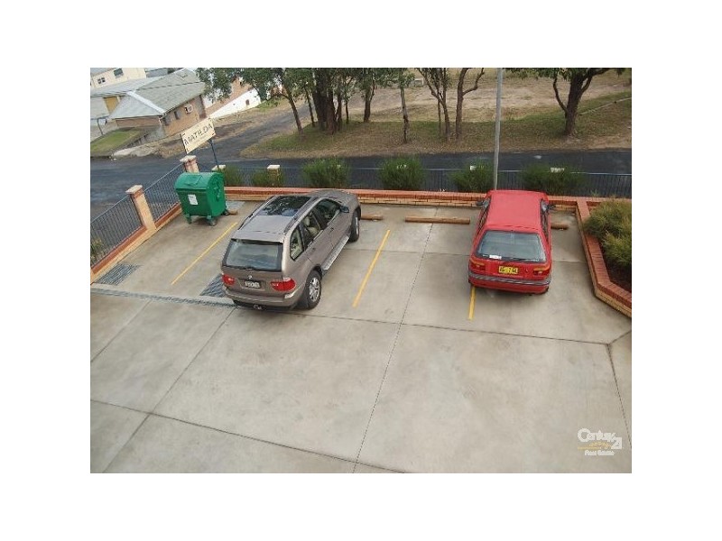 37 Young Street, West Gosford NSW 2250