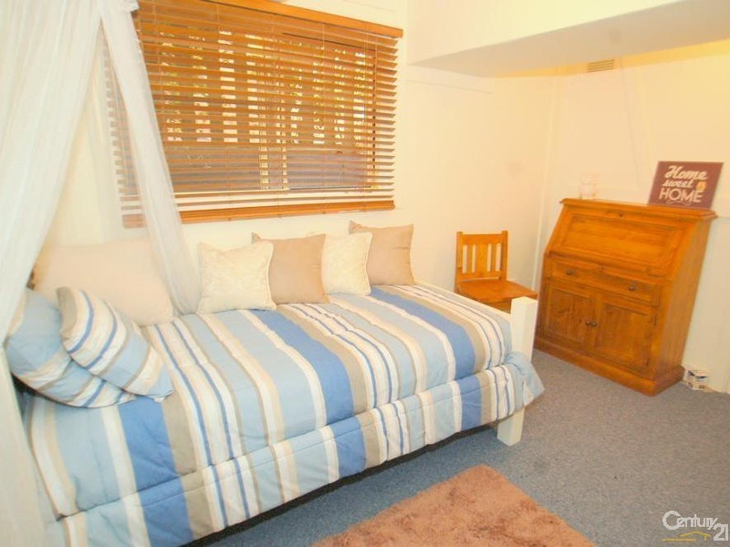 19 Blackbutt Street, Wyoming NSW 2250