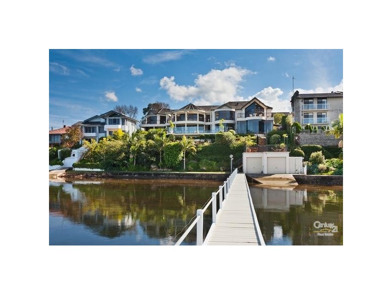 41 Caroline Street, East Gosford NSW 2250