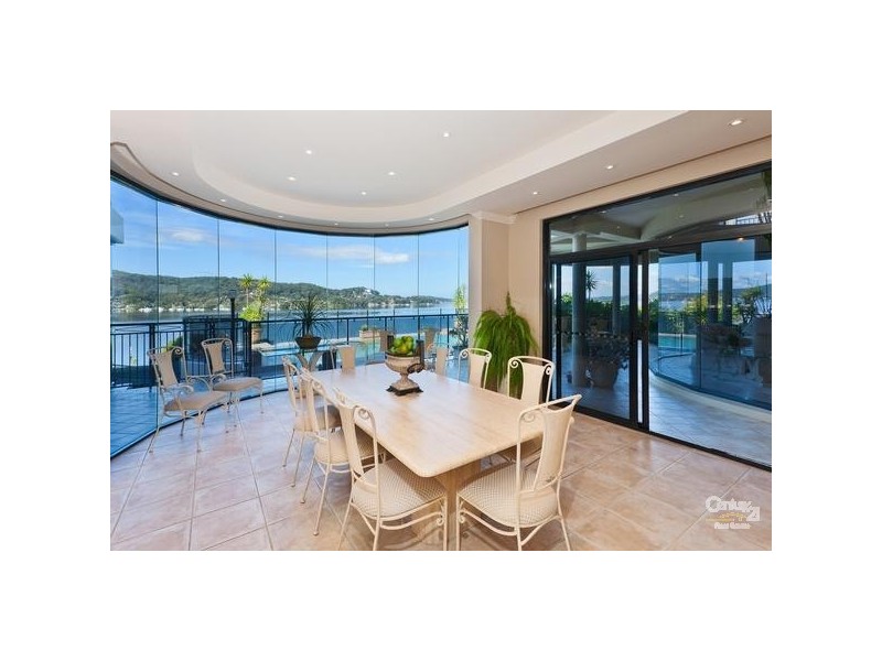 41 Caroline Street, East Gosford NSW 2250