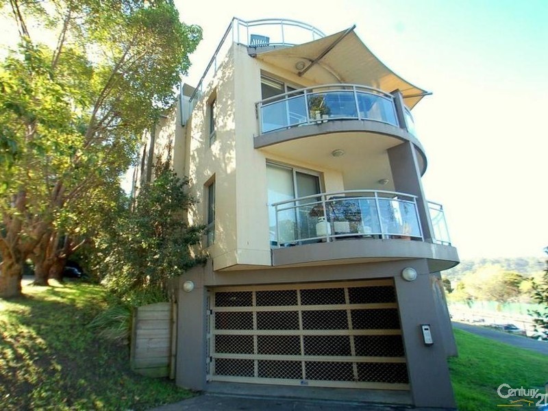 4/2a Cape st, Gosford NSW 2250
