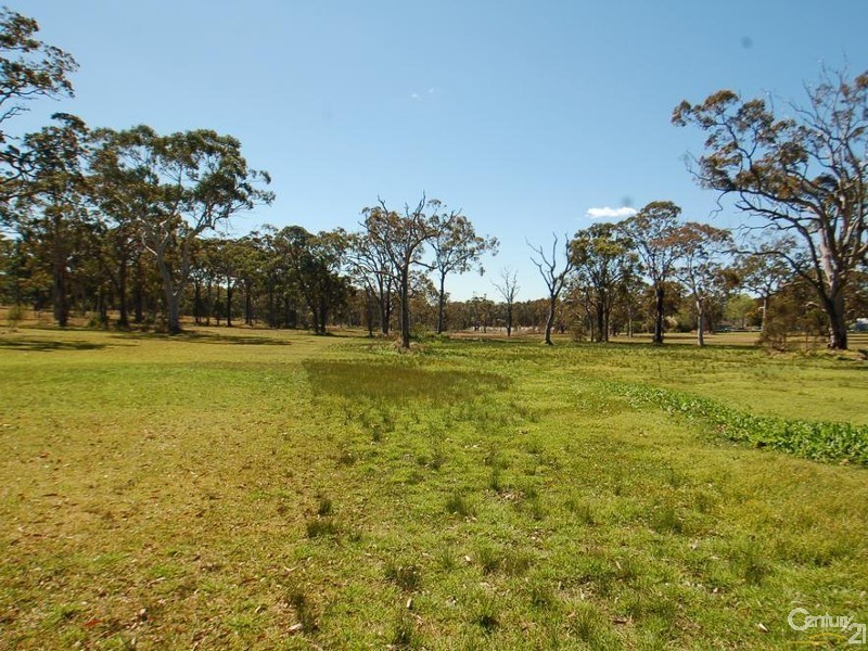 305 Pacific Hwy, Lake Munmorah NSW 2259