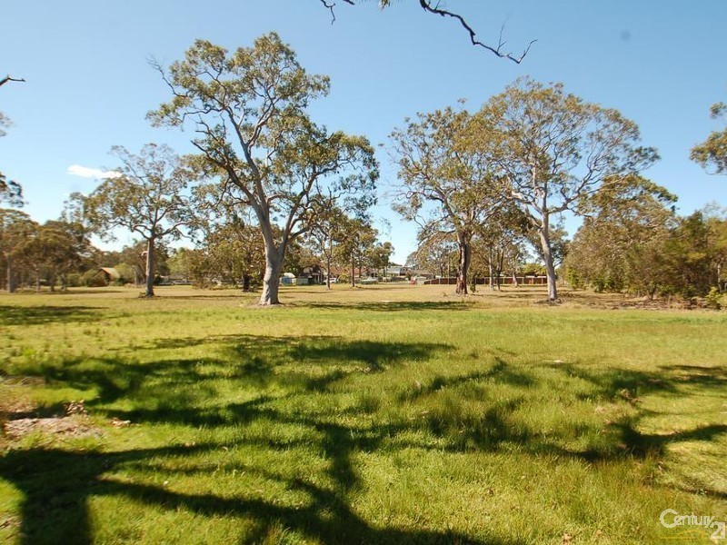 305 Pacific Hwy, Lake Munmorah NSW 2259