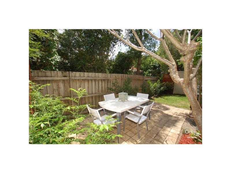 Point Frederick NSW 2250